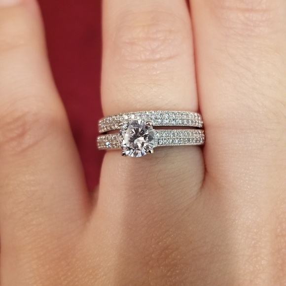 925 Sterling Silver Eternity Wedding Band Engagem - Picture 4 of 4